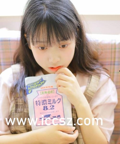 轻轻色官方在线视频,揭秘时尚潮流的视觉盛宴